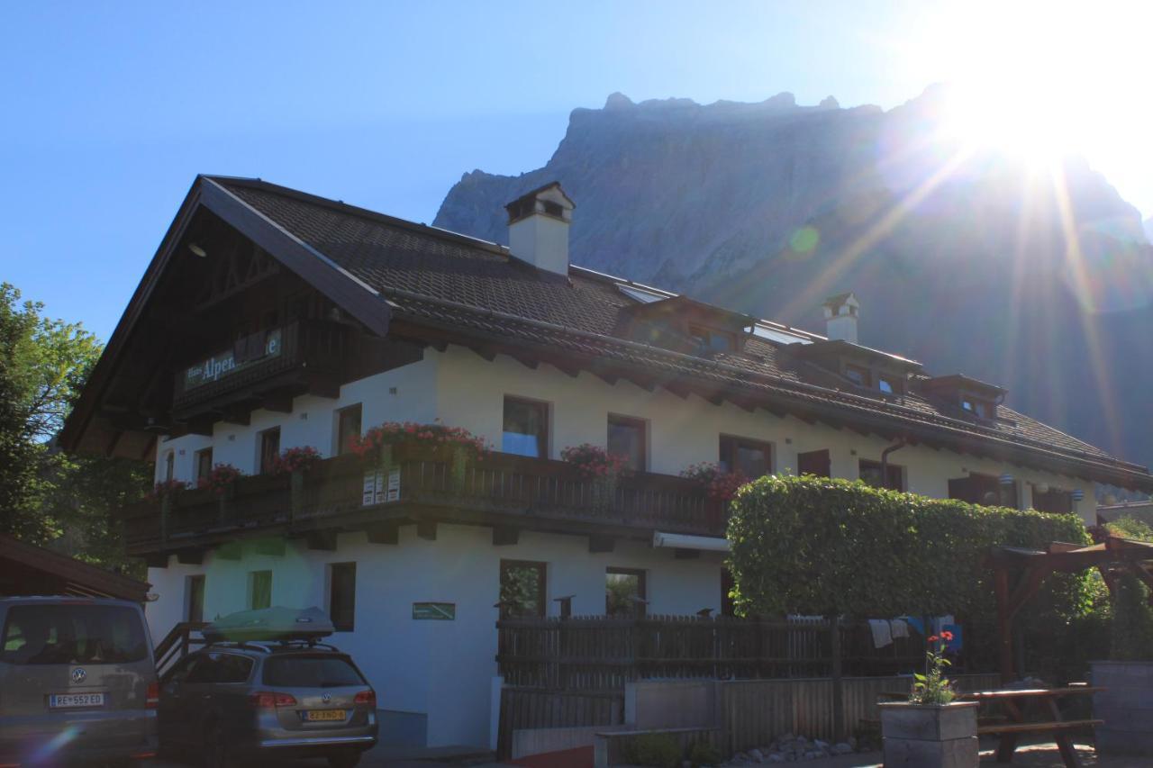 エールヴァルトHaus Alpenblumeアパートメント エクステリア 写真