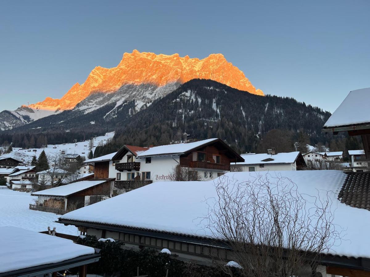 エールヴァルトHaus Alpenblumeアパートメント エクステリア 写真