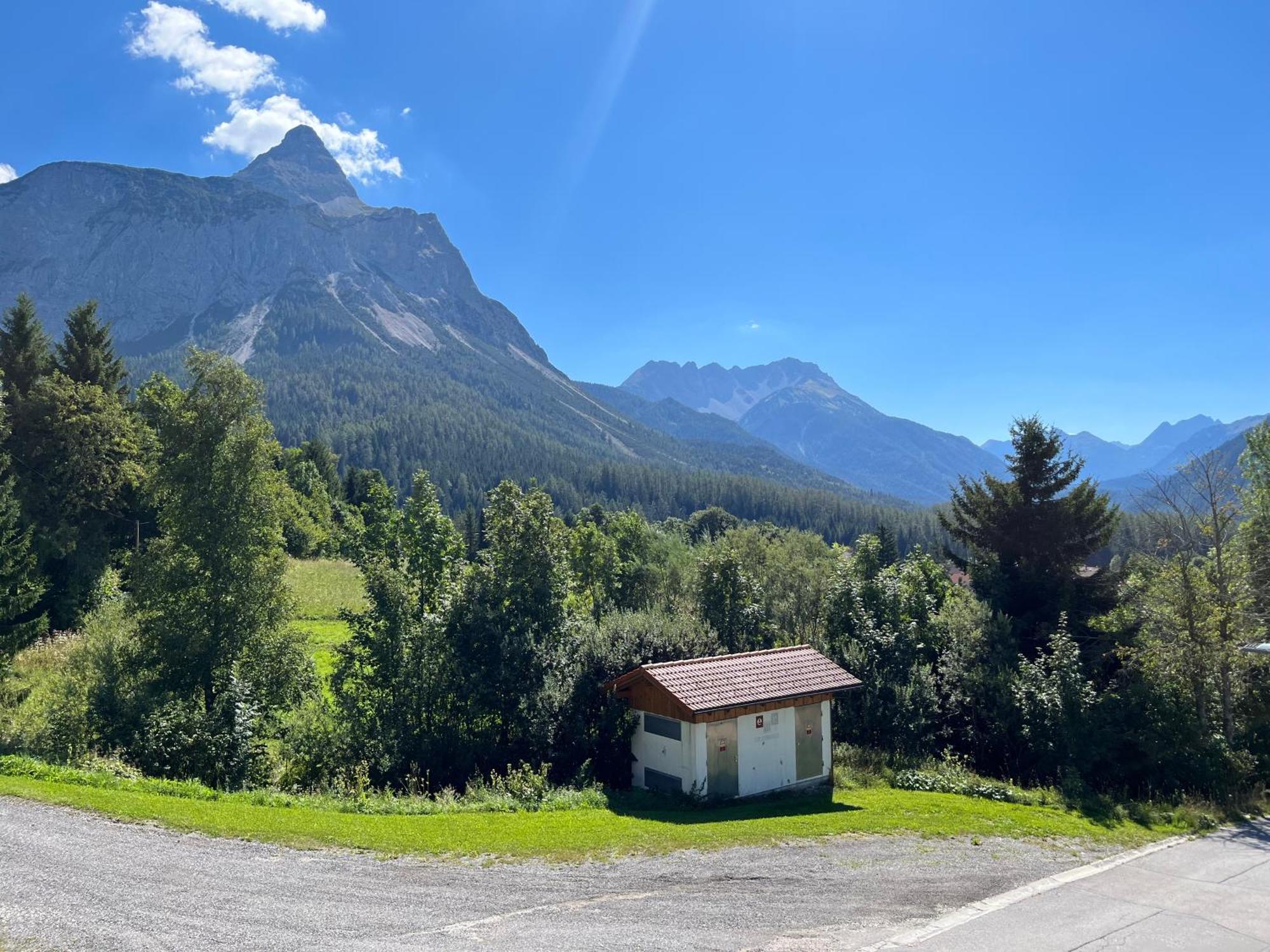 エールヴァルトHaus Alpenblumeアパートメント エクステリア 写真
