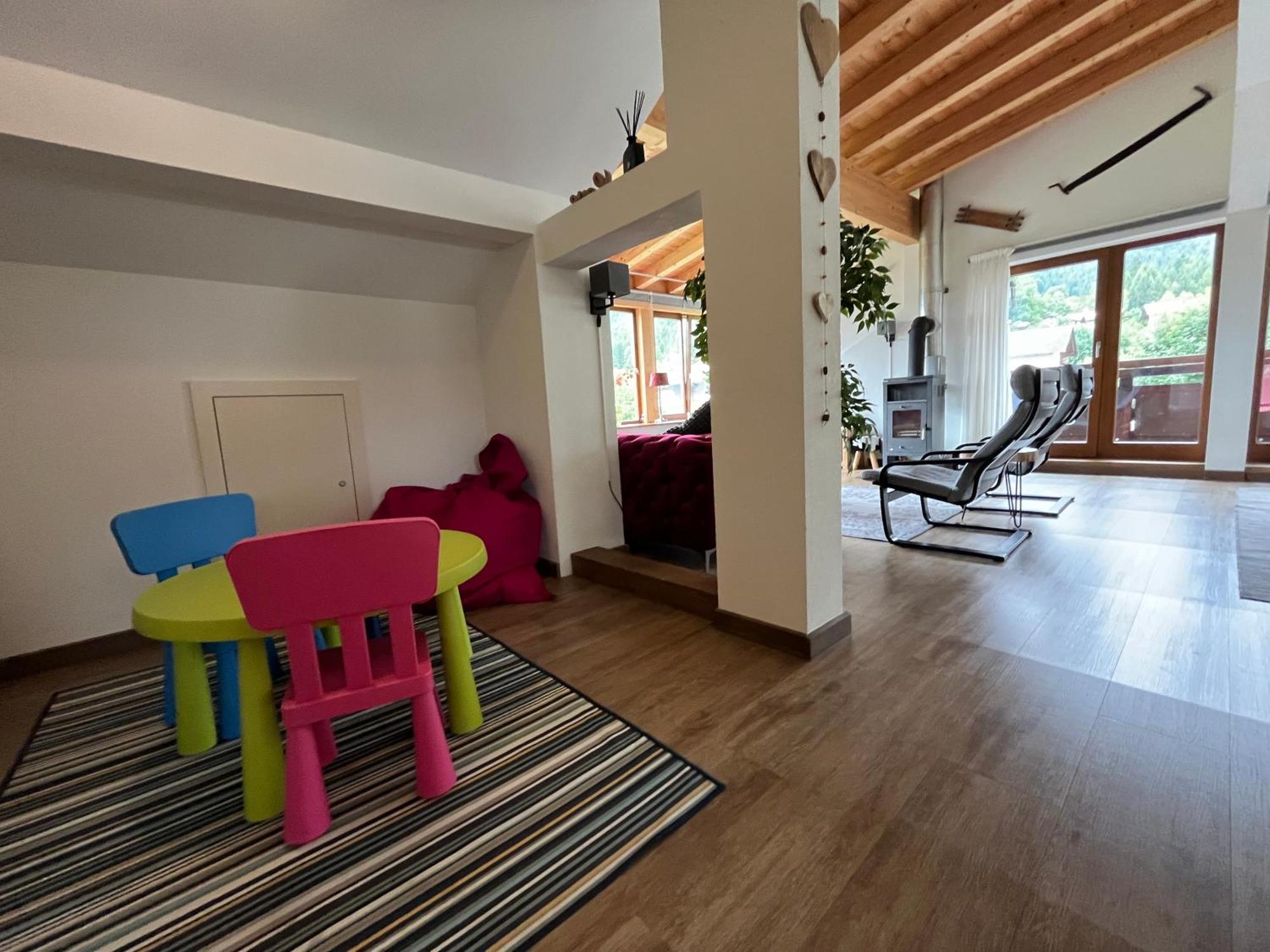 エールヴァルトHaus Alpenblumeアパートメント 部屋 写真
