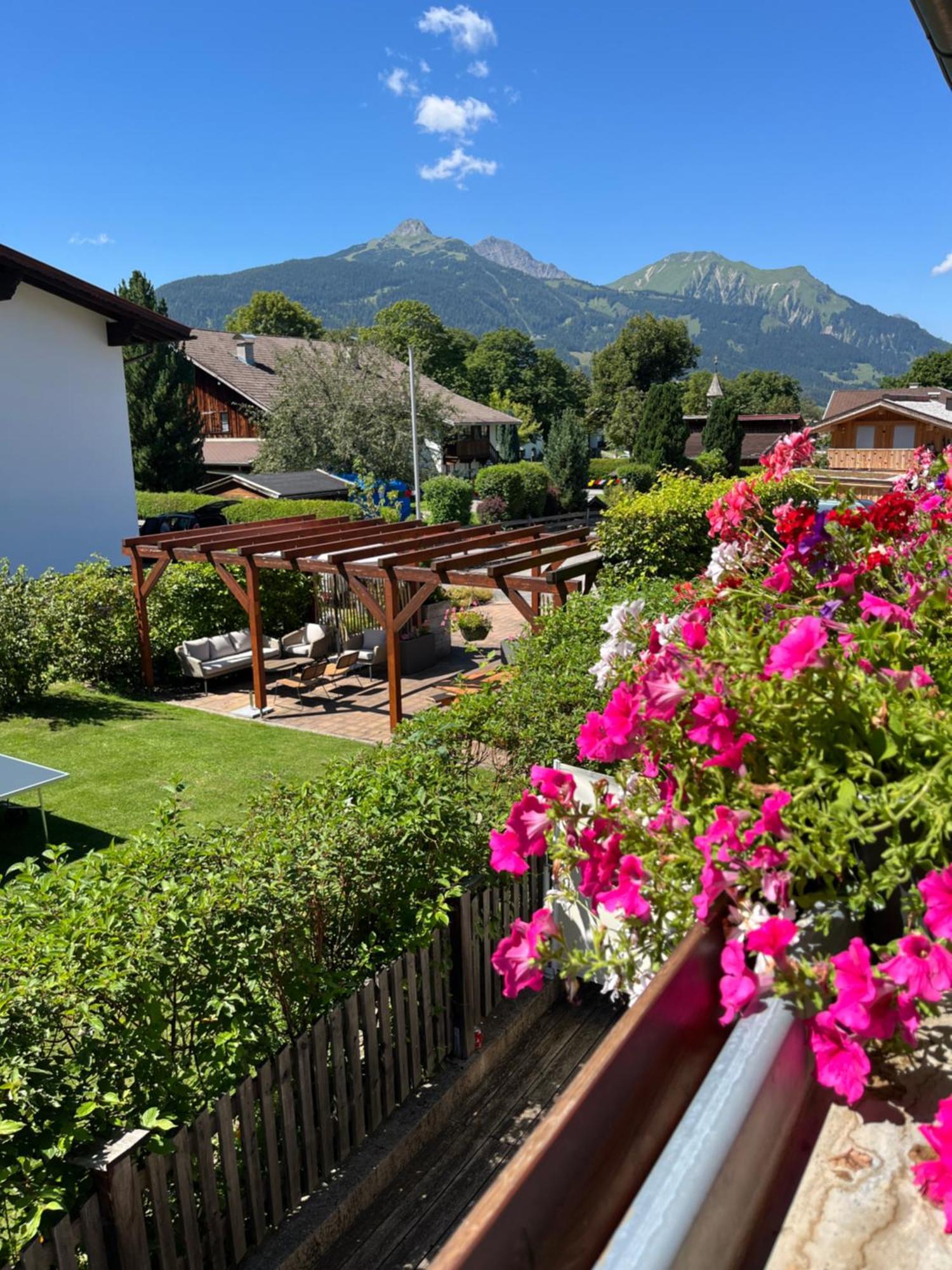 エールヴァルトHaus Alpenblumeアパートメント エクステリア 写真